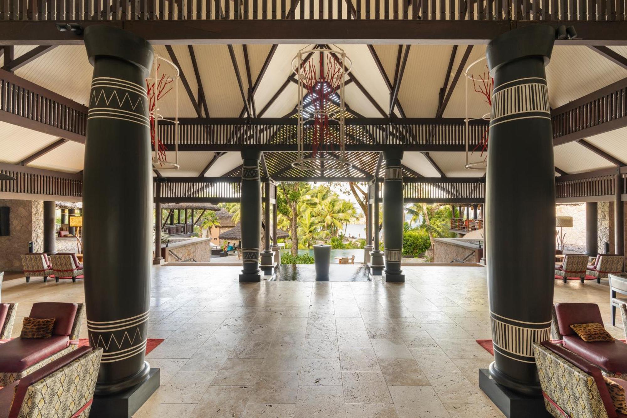 Constance Lemuria Grand Anse  Exterior photo The lobby of the Four Seasons Resort