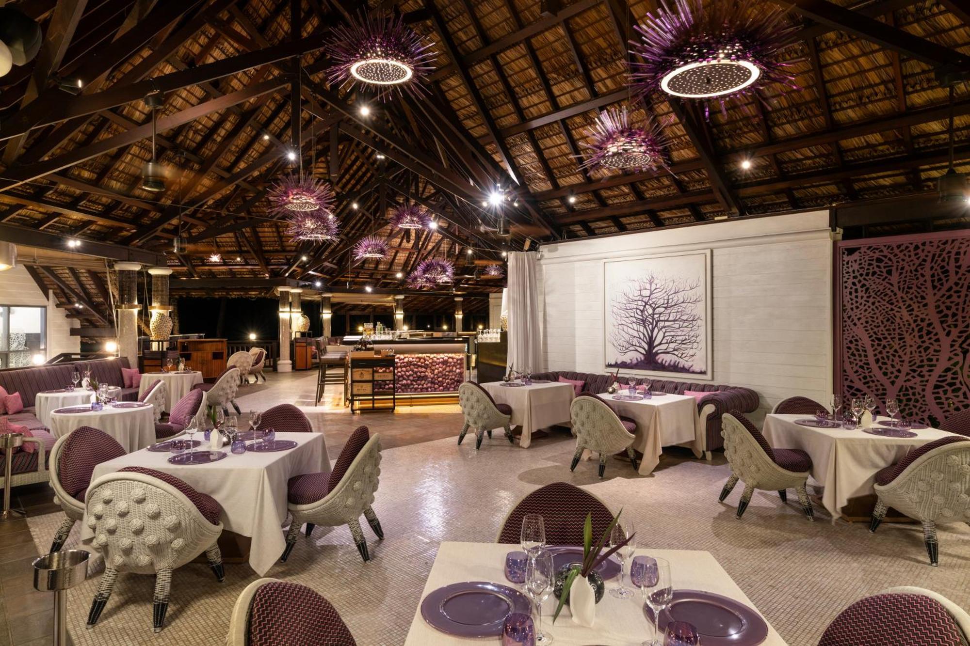 Constance Lemuria Grand Anse  Exterior photo The restaurant at the resort