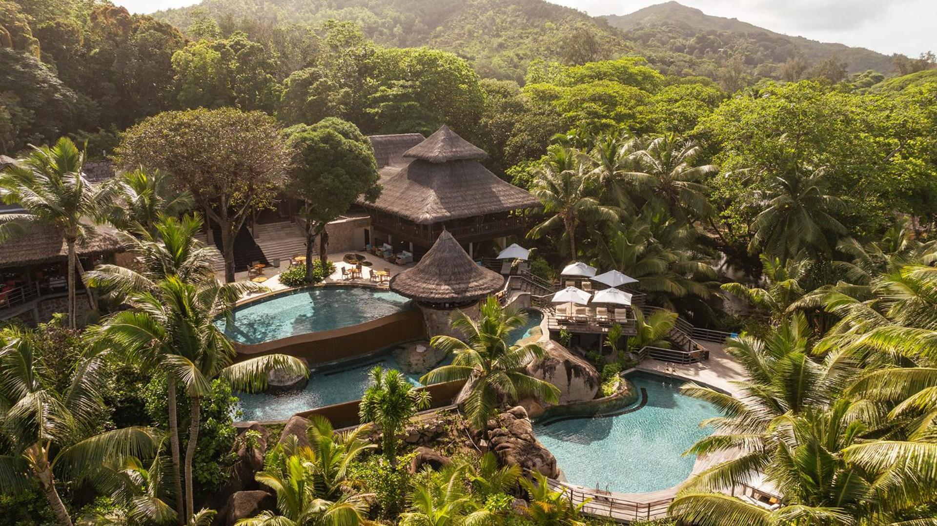 Constance Lemuria Grand Anse  Exterior photo The Banyan Tree Spa at Banyan Tree Tamarin
